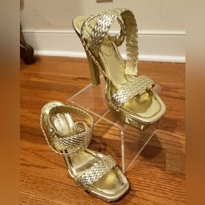 W d Collection Gold Platform Metallic Ankle Braided Strap Sandals size 8.5